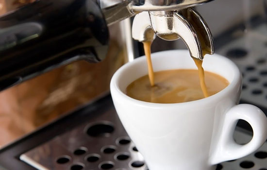 Кофемашина Binatone не наливает кофе